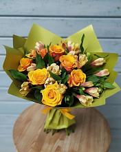 Букет цветов из:  Альстромерии и Розы в Обушково