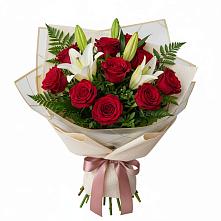 Букет цветов из:  Лилии и Розы в Обушково