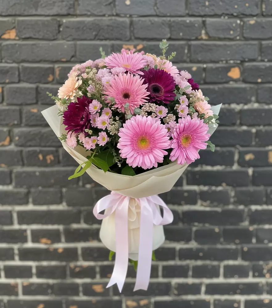 Букет цветов из: Герберы и Хризантемы в Обушково