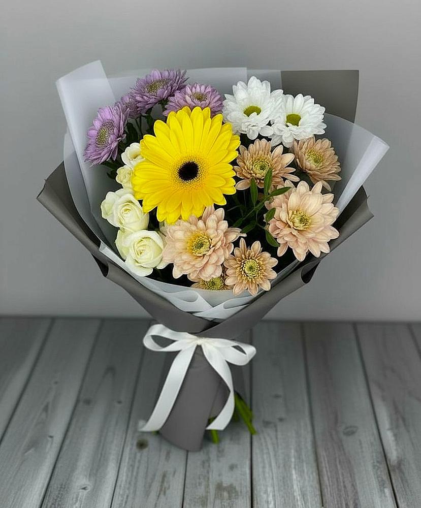 Букет цветов из: Розы, Герберы и Хризантемы в Обушково
