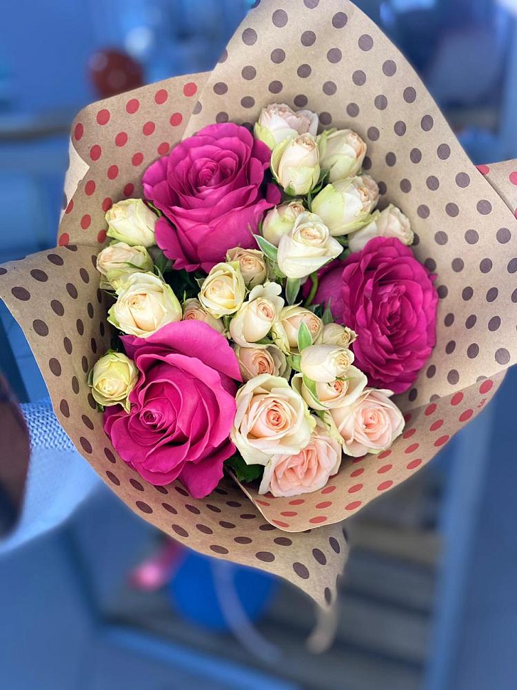 Букет цветов из: Розы в Обушково