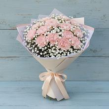 Букет цветов из:  Гвоздики в Обушково