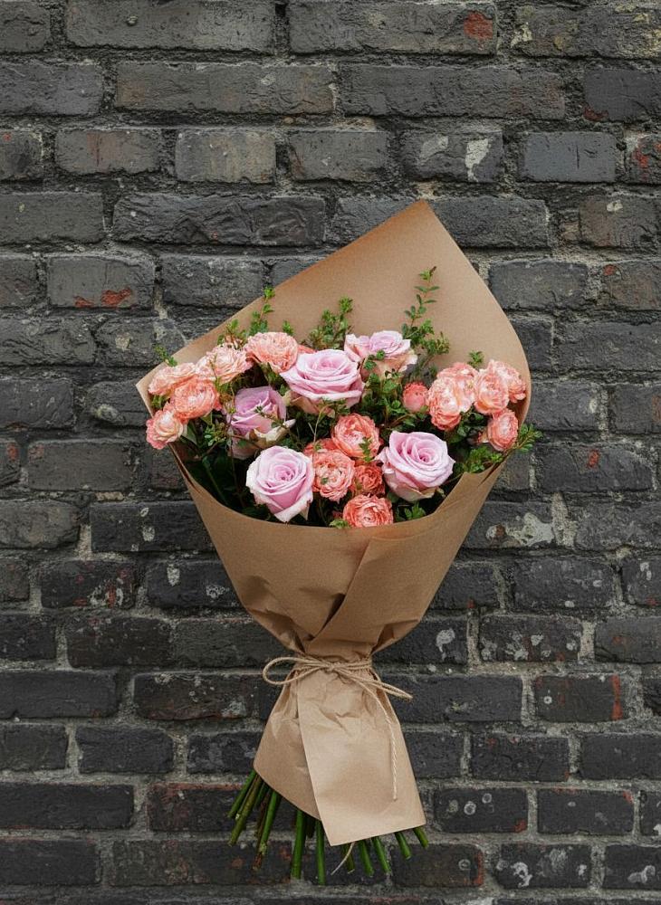 Букет цветов из: Розы в Обушково