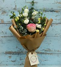 Букет цветов из:  Розы и Лизиантусы в Обушково