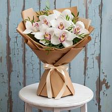 Букет цветов из:  Орхидеи и Розы в Обушково