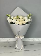 Букет цветов из:  Розы и Лизиантусы в Обушково